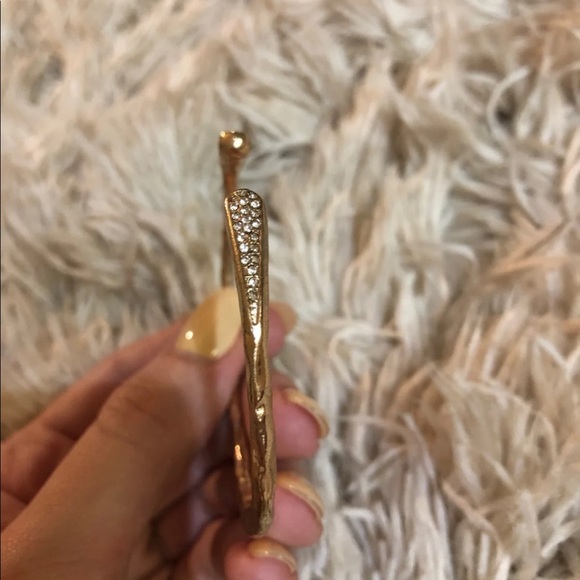 Open Gold Bracelets - Picture 9 of 9